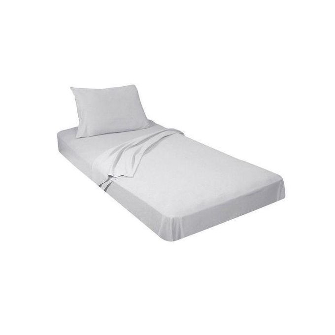 White bedsheet and pillowcase